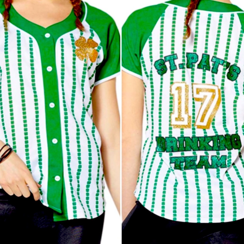 Spencer’s St Patty’s Day drinking Shirt Great Condition!
Size Small worn once